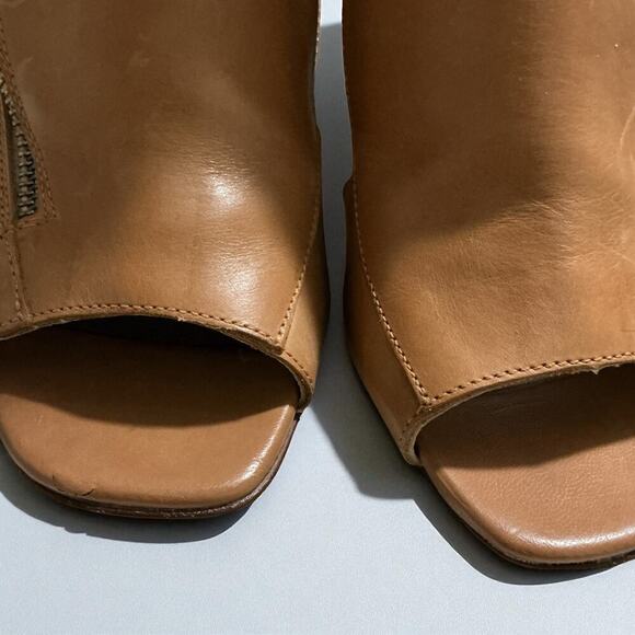 Summit by White Mountain Tan Leather Block Heel Peep Toe Bootie Sandals Size 8.5 - Picture 4 of 10